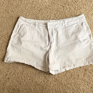 Liz Claiborne White Casual Cotton Bermuda Shorts. Sz 18